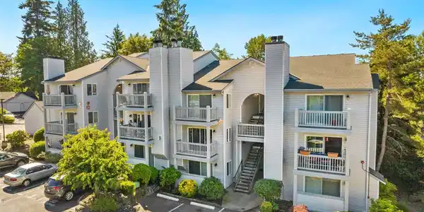 11325 19th SE