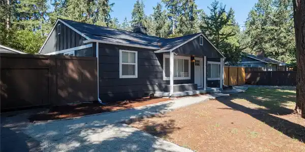 11610 Tower SW