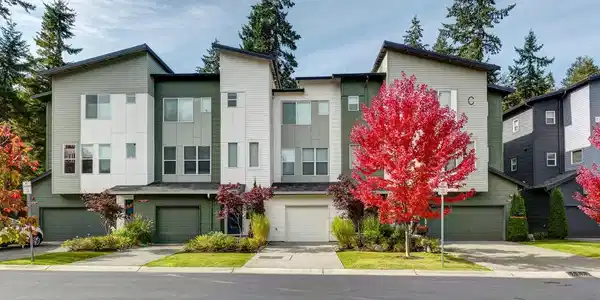 13420 Manor