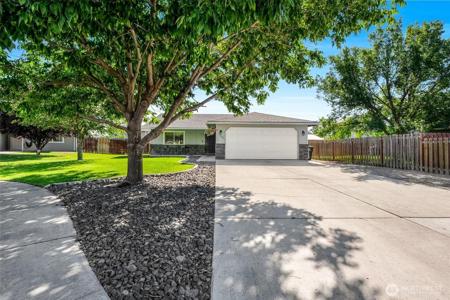 1730 Mockingbird
