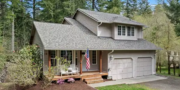 4329 Starflower NW