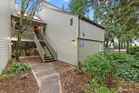 11815 93rd NE