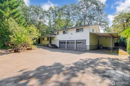 6902 Mount Tacoma SW