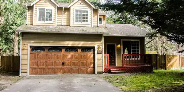 18106 Sundown Court SE