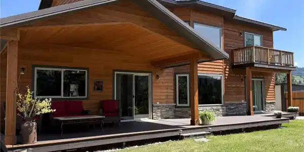 8 Julian Bay