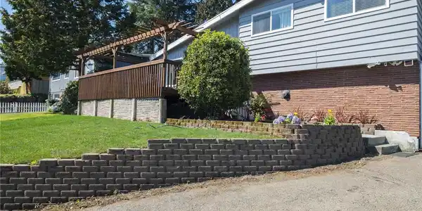 18935 47th S