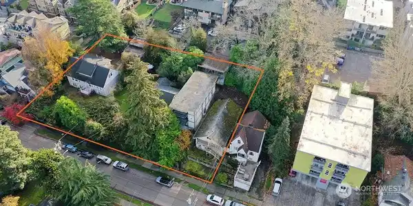 0 25, 31, 37, 41 W Dravus Street