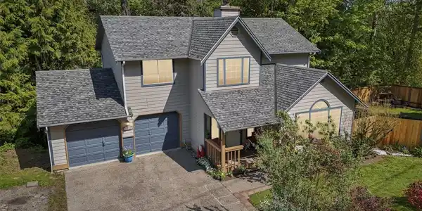 5815 212th SW