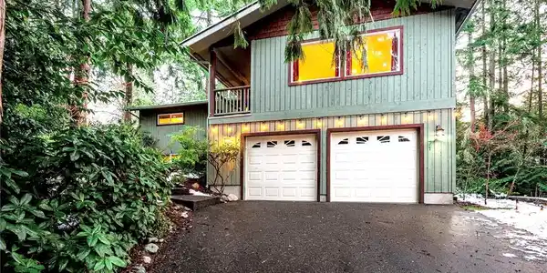 71 Windward Drive