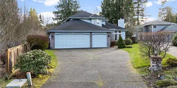 10118 33rd SE