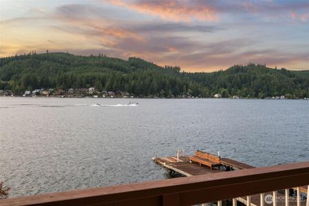 545 Summit Lake Shore NW