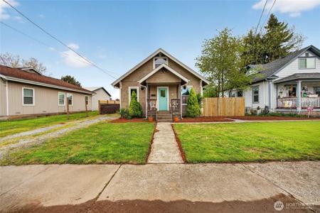 1203 Main St