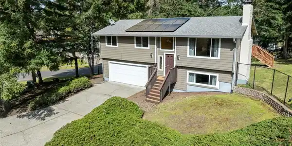 6811 36th SE