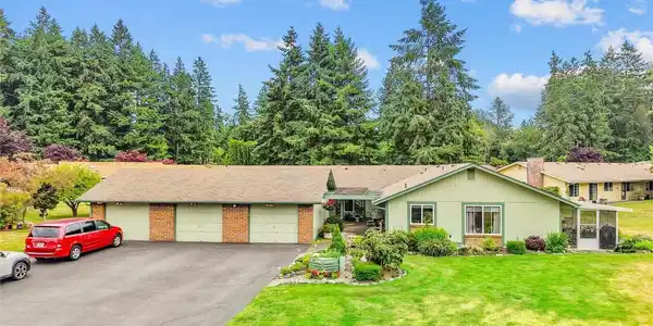 3300 Carpenter SE