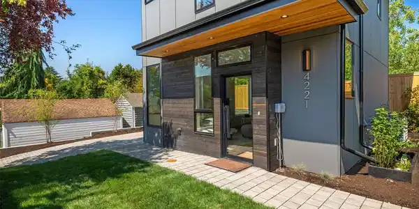 4219 51st S