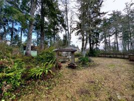 796 WAKINA LOOP SE