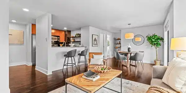 3401 Wallingford N