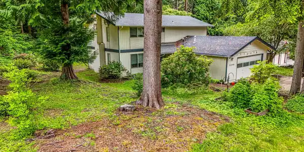 2248 Lakemoor SW