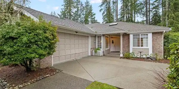 7007 Prestwick SW