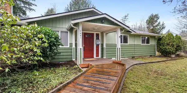 7441 Ridgemont SE