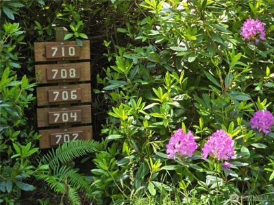 704 Promontory