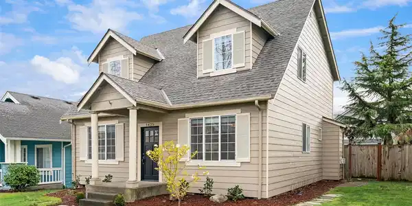 1425 Bobs Hollow