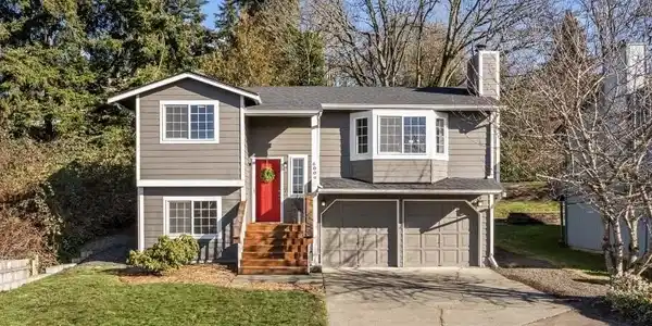 6009 Cushman