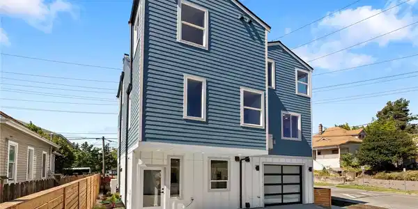 4070 5th NE
