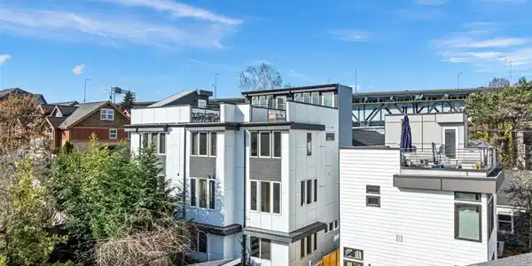 3206 Franklin E
