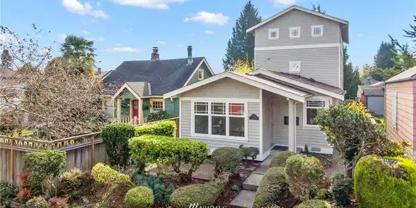 725 N 74th Street