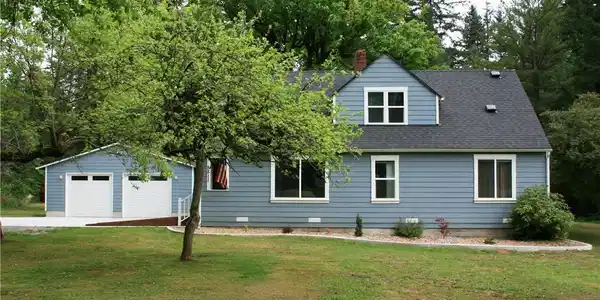 8811 Lakewood Rd