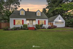 6369 Lake SW
