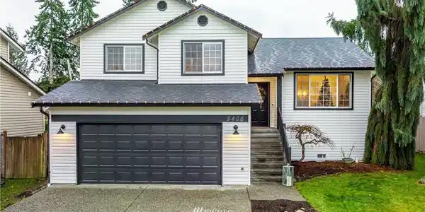 9406 16th NE