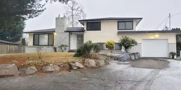 12203 16th S