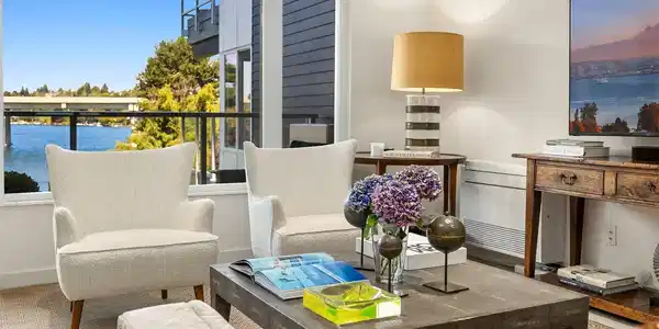 2500 Canterbury E