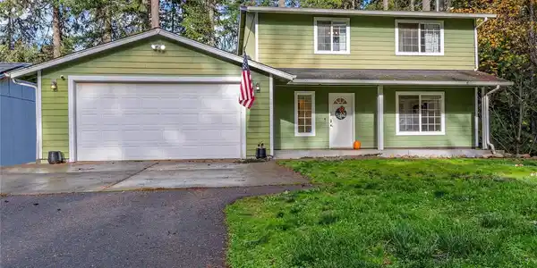 22222 Bluewater SE