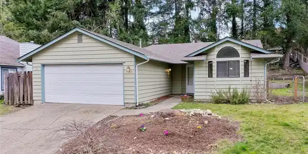 3100 Carpenter Hills SE