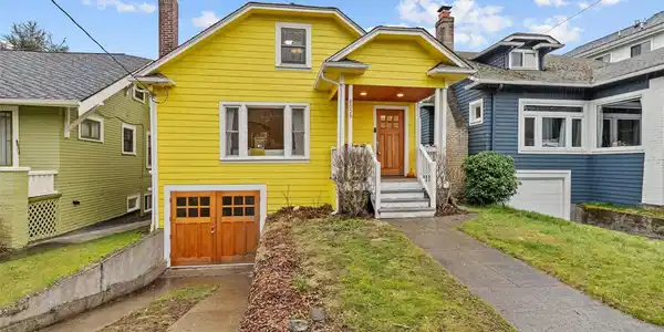 8029 Stroud N