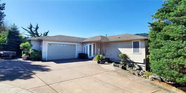 24112 Walker Valley