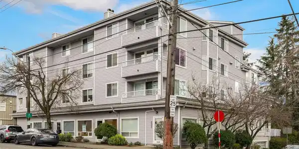 1000 NE 88th