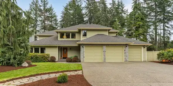5795 Marymac SW