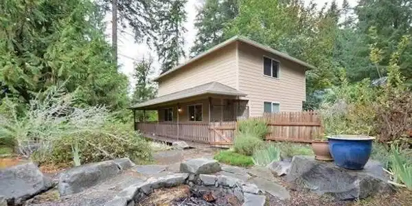 17535 Clear Lake SE