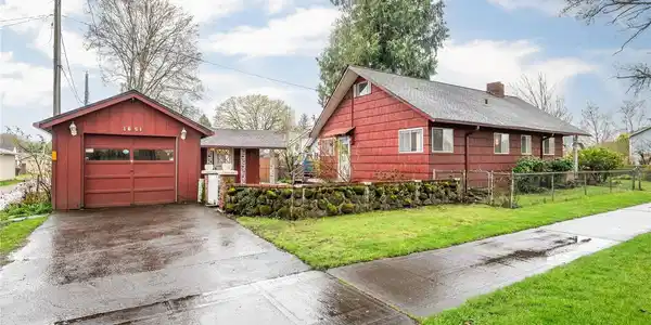 1651 Nichols