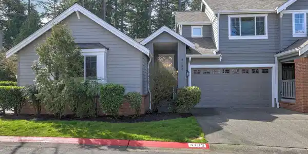 4133 248th SE