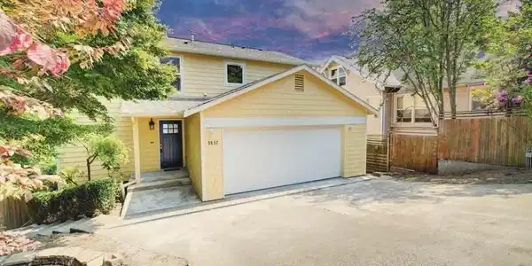 9837 Rainier S