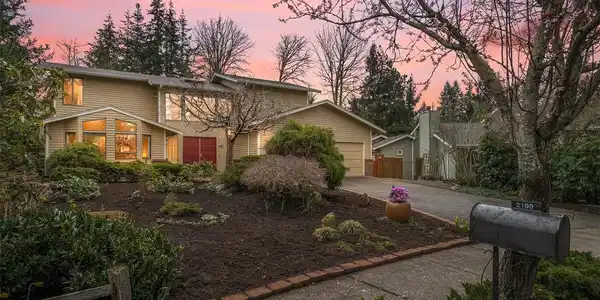 2100 Birch