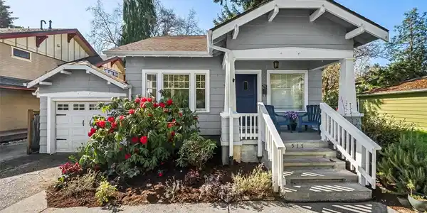 515 Governor Stevens SE