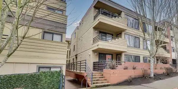 3411 Wallingford N