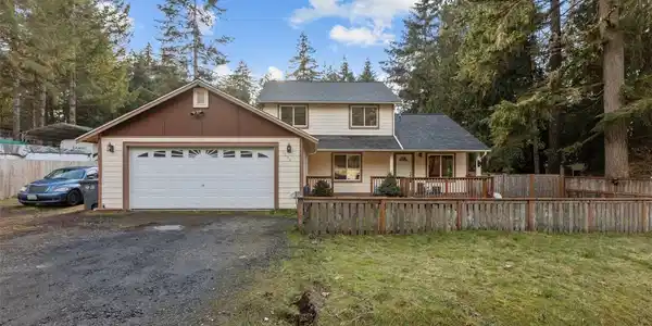 1281 Lakeshore W