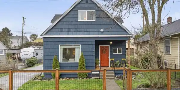 2324 Cushman